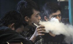 Rokok Elektrik Berpotensi Menimbulkan Gangguan pada Sistem Jantung dan Pembuluh Darah