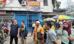 Pemilik Ruko SHM-Pedagang Kompak Tolak Penutupan Jalan Mas Tumenggung!