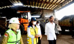 Jokowi Cek Proses Pengolahan Sampah di TPST RDF Cilacap