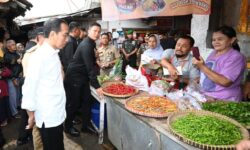 Presiden Jokowi ke Pasar Mungkid di Magelang