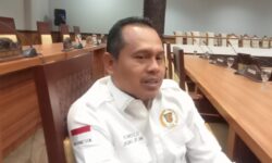 Jasno Ingatkan KPU, Pemilih Lansia Tidak Tahan Lama Berdiri Menunggu Antrean Masuk Bilik Suara  