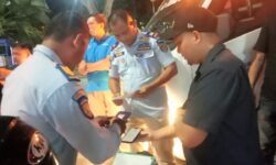 Melanggar Larangan Parkir, Dishub Samarinda Denda Enam Pengendara di Jalan Bukit Alaya