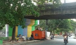 TPS Bawah Jembatan Arif Rahman Hakim Akan Dipindahkan ke Jalan Abdul Mutholib