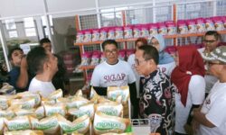 Toko SIGAP di Pasar Segiri untuk Penyeimbang Harga Bahan Pokok dan Menekan Inflasi