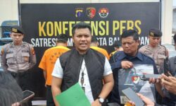 Polisi Tangkap 3 Pria Penimbunan Beras Bulog 1,65 Ton yang Hendak Dijual Mahal ke Kalsel