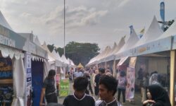 Wisata Belanja Ramadan di GOR Segiri Samarinda Penuh Sesak