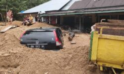 Banjir Bandang dan Tanah Longsor di Pesisir Selatan: 16 Ditemukan Meninggal dan 7 Masih Dalam Pencarian