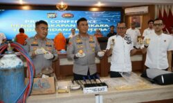 Diduga Hasil PETI, Polda Sulut Gagalkan Pengiriman 10 Kg Emas ke Surabaya