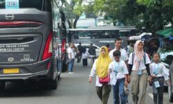 H-3 Lebaran 1,18 Juta Orang Mudik Pakai Angkutan Umum