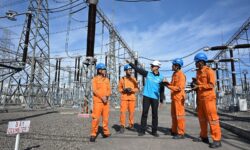 Dirut PLN Kunjungi GITET 500 kV Pedan untuk Pastikan Kesiapan Sistem Kelistrikan Jawa-Madura-Bali Jelang Lebaran,