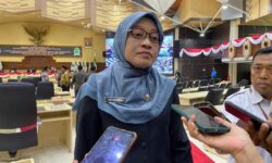 Sri Wahyuni Ingatkan Pendaftaran Online RSUD AW Syachranie Benahi Manajemen Waktu