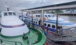 Antisipasi Masuknya Virus ILI, KKP Nunukan Periksa Suhu Tubuh Penumpang Kapal dari Malaysia