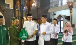 Baznas dan Walikota Samarinda Serahkan 5000 Paket Ramadhan Bahagia ke Mustahik