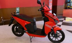 Penjualan Sepeda Motor Listrik Melonjak Signifikan