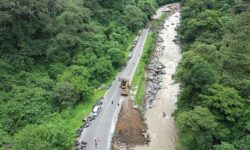 Penanganan Bencana Banjir di Sumbar, Kementerian PUPR Kerahkan Alat Berat