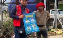 Edukasi Masyarakat, PLN: Jarak Aman dari Jaringan Listrik Minimal 3 Meter