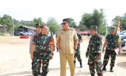 Kunjungi Lokasi TMMD, Basri Puji Kinerja TNI