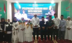 Lepas 133 Calon Haji, Walikota Bontang: Jaga Kesehatan