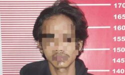 Cemburu Buta, Hasan Pukuli Istrinya Pakai Helm dan Batu Bata