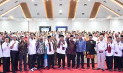 Urang Minang Halal Bihalal, Pj Gubernur Kaltim Pakai Sarung Samarinda