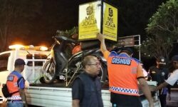 Parkir di Trotoar, Dishub Samarinda Denda Dua Pengendara Sepeda Motor
