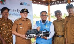 PLN Bantu Nelayan Bangka Belitung dengan Mesin Perahu Bertenaga Listrik