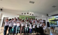 Tanam Ribuan Mangrove, Walikota Bontang Puji PT KNI Peduli Lingkungan