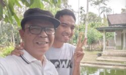 Merawat Kebun Bersama Faiz