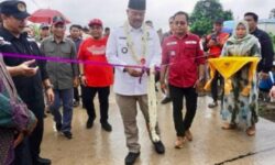 Jalan Mulus, Warga Desa Segihan Full Senyum