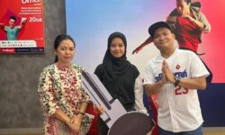 Cuma Tukar Poin, Pelanggan Telkomsel di Kukar Dapat Vespa Matik