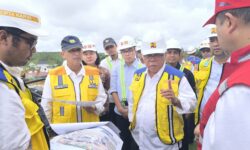 Ke Balikpapan, Basuki dan Raja Juli Rapatkan Barisan Percepat Pembangunan IKN