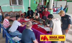 Pekerja Indonesia di Malaysia Rela Tempuh Jarak 10 Km Demi Coklit Pilkada 2024
