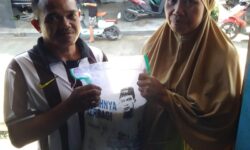Relawan Dendi Suryadi Salurkan 19.450 Karung Beras ke Masyarakat