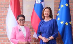 Menlu RI Apresiasi Pengakuan Slovenia untuk Palestina