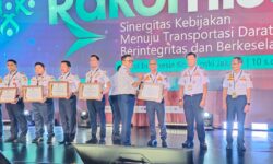 Dishub Balikpapan Raih Terbaik Nasional Inovasi Digital Uji Berkala Kendaraan Bermotor
