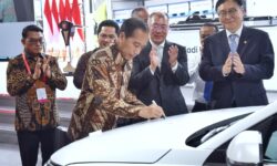 Pabrik Baterai Kendaraan Listrik Pertama dan Terbesar di Asia Tenggara Ada di Karawang