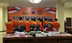 Ditresnarkoba Polda Kaltim Penjarakan 13 Tersangka, Sita Lebih dari 4 Kg Sabu