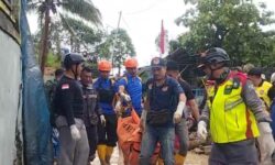 Sembilan Jenazah Ikut Terseret Material Longsor di TPU Gunung Guntur Balikpapan