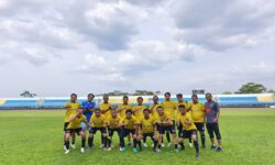 DPRD Bontang Gelar Laga Persahabatan Sepak Bola dengan DPRD Kutim