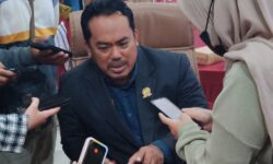 Faisal Usulkan Dibangun Panggung di Pujasera Selambai