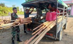 Periksa Pick-up Bermuatan Kayu, Satgas Pamtas di Sebuku Temukan 480 Kaleng Miras