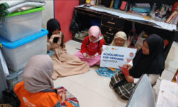 Kisah Dua Yatim Piatu di Samarinda Terima Beasiswa dari GiveLight Melalui Rumah Zakat