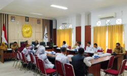 Rusmadi Sambangi Kantor KPU Samarinda, Pastikan Tahapan Pilkada Berjalan Lancar