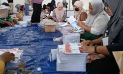 KPU Balikpapan Mulai Sortir dan Lipat Surat Suara Pilkada 2024