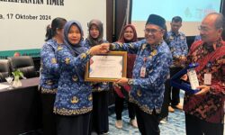 Utamakan Bahasa Negara, Balai Bahasa Kaltim Apresiasi 41 Lembaga