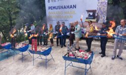 KPPBC Nunukan Musnah Barang Tegahan, Danang: Kerugian Negara Rp880 Jutaan