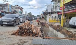 Revitalisasi Drainase dan Trotoar Serentak, Sapto Minta Masyarakat Samarinda Sabar