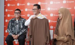 Mendag Budi Santoso Live Shopping Produk Lokal
