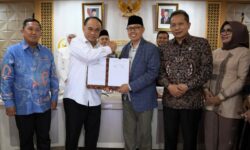 Penguatan Produksi Susu Sapi Lewat Koperasi, Ini Tantangannya