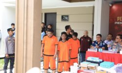 Bareskrim Polri-Bea Cukai Ungkap Jaringan Narkoba Internasional di Bandung